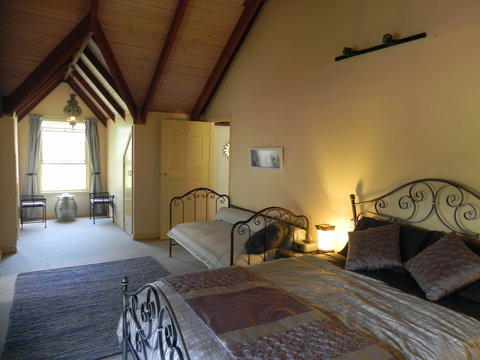 Longbeach Clifftop Retreat - Coogee Beach Accommodation 1