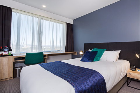 Mantra MacArthur Hotel - Coogee Beach Accommodation 1