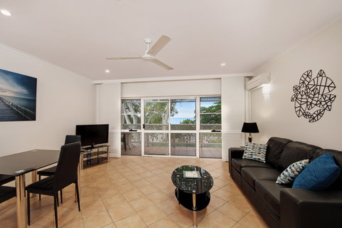 Marlin Waters Beachfront Apartments - Coogee Beach Accommodation 1