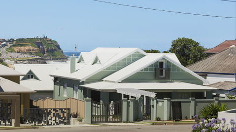 Merewether Beach House B And B - Coogee Beach Accommodation 0