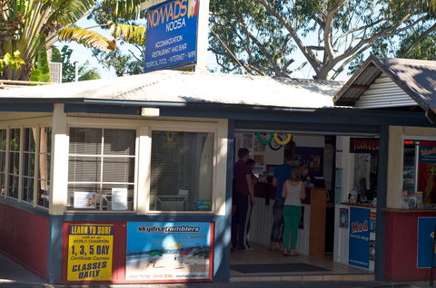 Nomads Noosa - Coogee Beach Accommodation 1