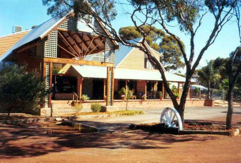 Norseman Great Western Motel - Coogee Beach Accommodation 0