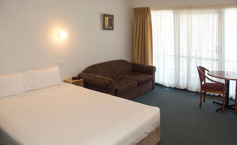 Port Aloha Motel - Coogee Beach Accommodation 0