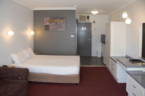 Port Aloha Motel - Coogee Beach Accommodation 1