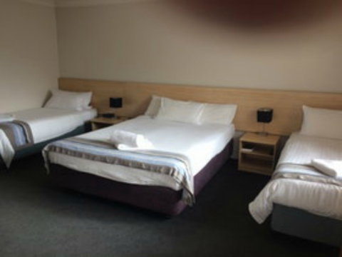 Red Cedar Motel: Muswellbrook - Coogee Beach Accommodation 0