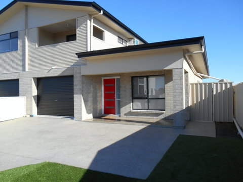 Red Door Retreat - Coogee Beach Accommodation 0