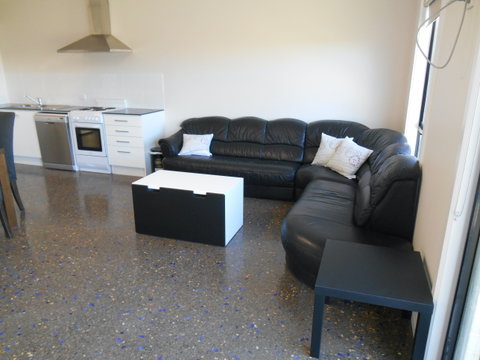 Red Door Retreat - Coogee Beach Accommodation 2