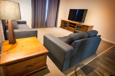 River View Rest - Coogee Beach Accommodation 2