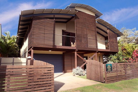 Seaesta Holiday Home - Coogee Beach Accommodation 0