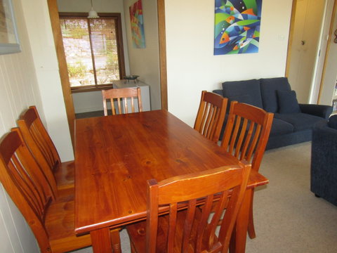 Shack 93 - Coogee Beach Accommodation 2
