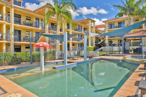 South Pacific Apartments - Coogee Beach Accommodation 1