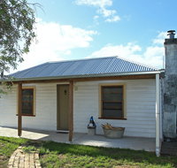 Stable Cottage - Coogee Beach Accommodation