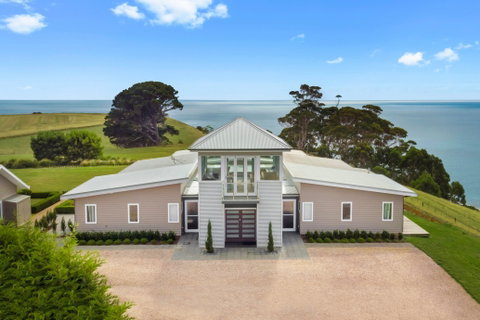 Table House Farm - Coogee Beach Accommodation 0