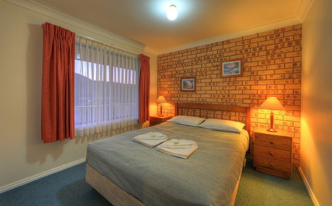 Talbingo Tourist Caravan Park - Coogee Beach Accommodation 0