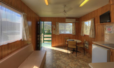 Talbingo Tourist Caravan Park - Coogee Beach Accommodation 1