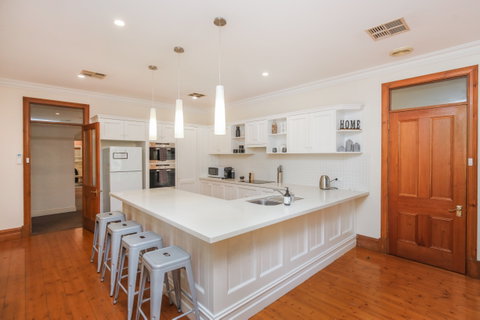 The Hills House At Hahndorf - Coogee Beach Accommodation 1