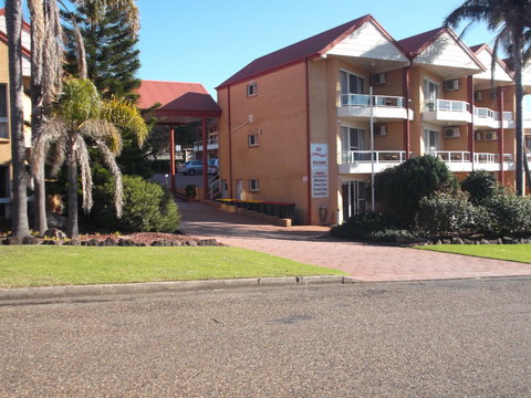 Ulladulla Harbour Motel,  Another Sinclair's Property - Coogee Beach Accommodation 0