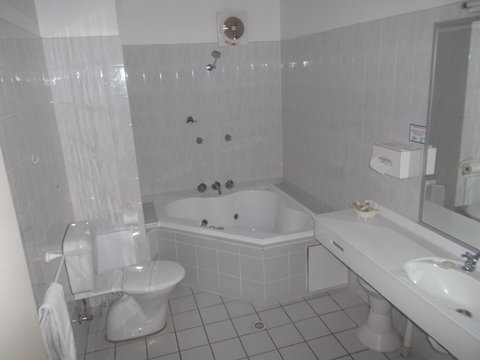 Ulladulla Harbour Motel,  Another Sinclair's Property - Coogee Beach Accommodation 1