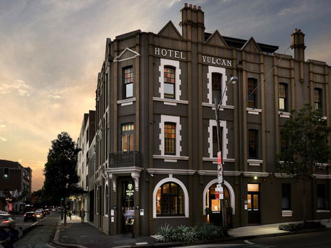 Vulcan Hotel Sydney - Coogee Beach Accommodation 0