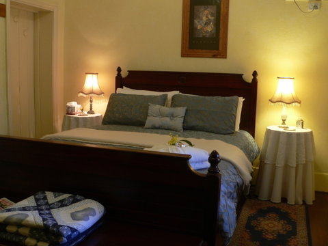 Walnut Cottage - Coogee Beach Accommodation 2