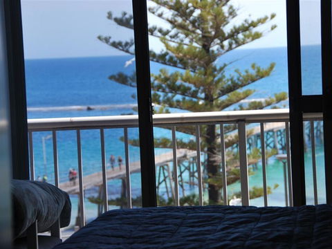 Wine Coast Villas - Coogee Beach Accommodation 0