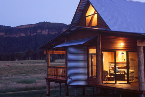 Woolshed Cabins - Coogee Beach Accommodation 0