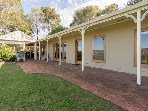 131 - Heart Of The Vale - Coogee Beach Accommodation 1
