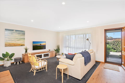 4/11 Cornhill Road - Coogee Beach Accommodation 2