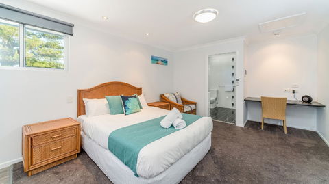 Adrift Apartments - Coogee Beach Accommodation 0
