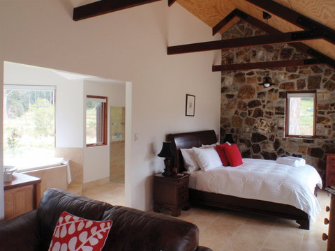 Adventure Bay Retreat - Coogee Beach Accommodation 2