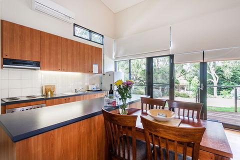 Aireys Inlet Getaway Resort - Coogee Beach Accommodation 0