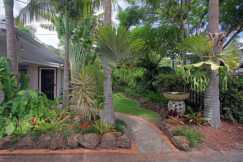 Allure - Coogee Beach Accommodation 1