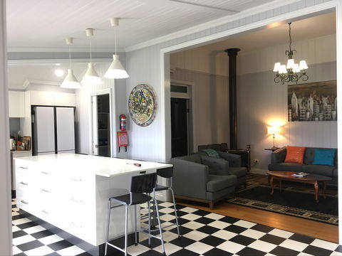 Area 51 Warwick - Coogee Beach Accommodation 0