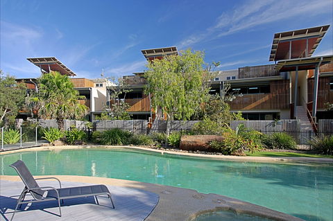 Beach Villa 17, East On Byron - Coogee Beach Accommodation 1