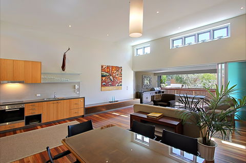 Beach Villa 17, East On Byron - Coogee Beach Accommodation 2