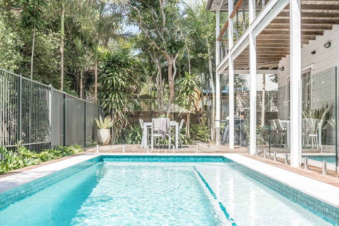Beach Chalet - Coogee Beach Accommodation 0