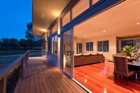 Blue  Cliff Retreat - Coogee Beach Accommodation 2