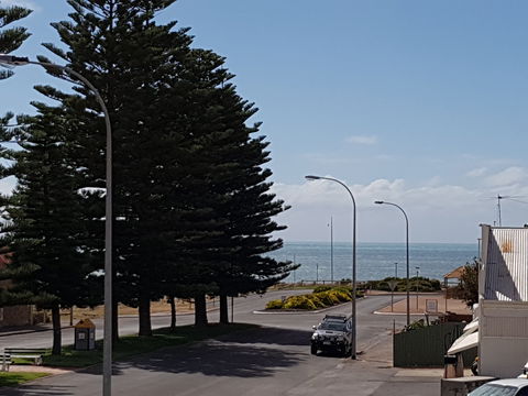 Blue Manna Waters - Apartment B - Coogee Beach Accommodation 1