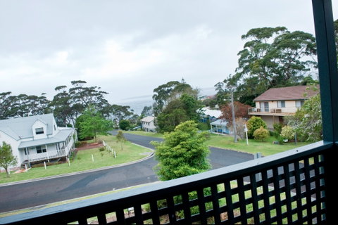 Bowen View - Coogee Beach Accommodation 0