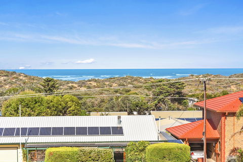 Breezes - Underwood Avenue Goolwa Beach - Coogee Beach Accommodation 1