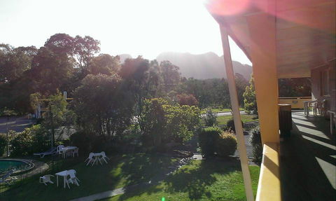 Bucketts Way Motel - Coogee Beach Accommodation 2