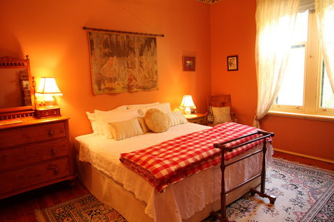 Buxton Manor - Garden And Loft Apartment - Coogee Beach Accommodation 1