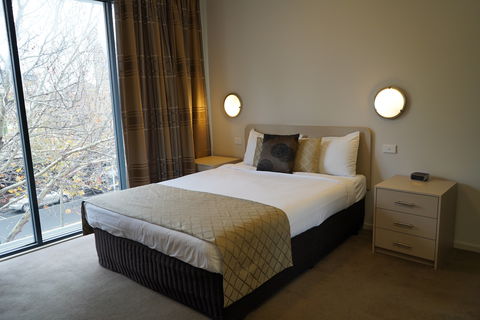 Carlton Lygon Lodge - Coogee Beach Accommodation 1