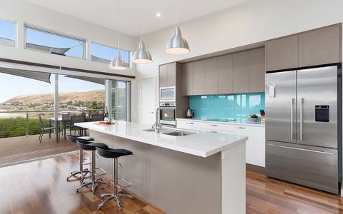 Carrickalinga Shores - Coogee Beach Accommodation 2