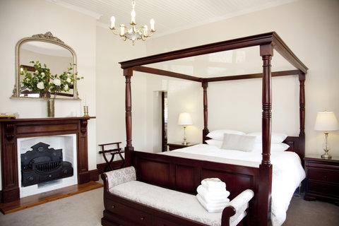 Cawarra On The Park - Coogee Beach Accommodation 0