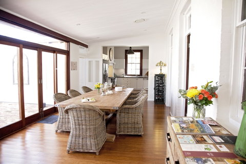 Cawarra On The Park - Coogee Beach Accommodation 1