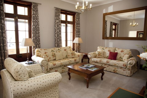 Cawarra On The Park - Coogee Beach Accommodation 2