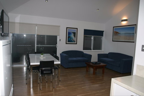 Clearwater Motel Apartments - Coogee Beach Accommodation 1