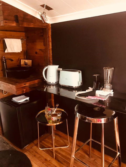 Cootamundra, Australia Rural Accommodation - Coogee Beach Accommodation 0