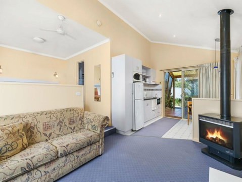 Cottages For Two - Coogee Beach Accommodation 0